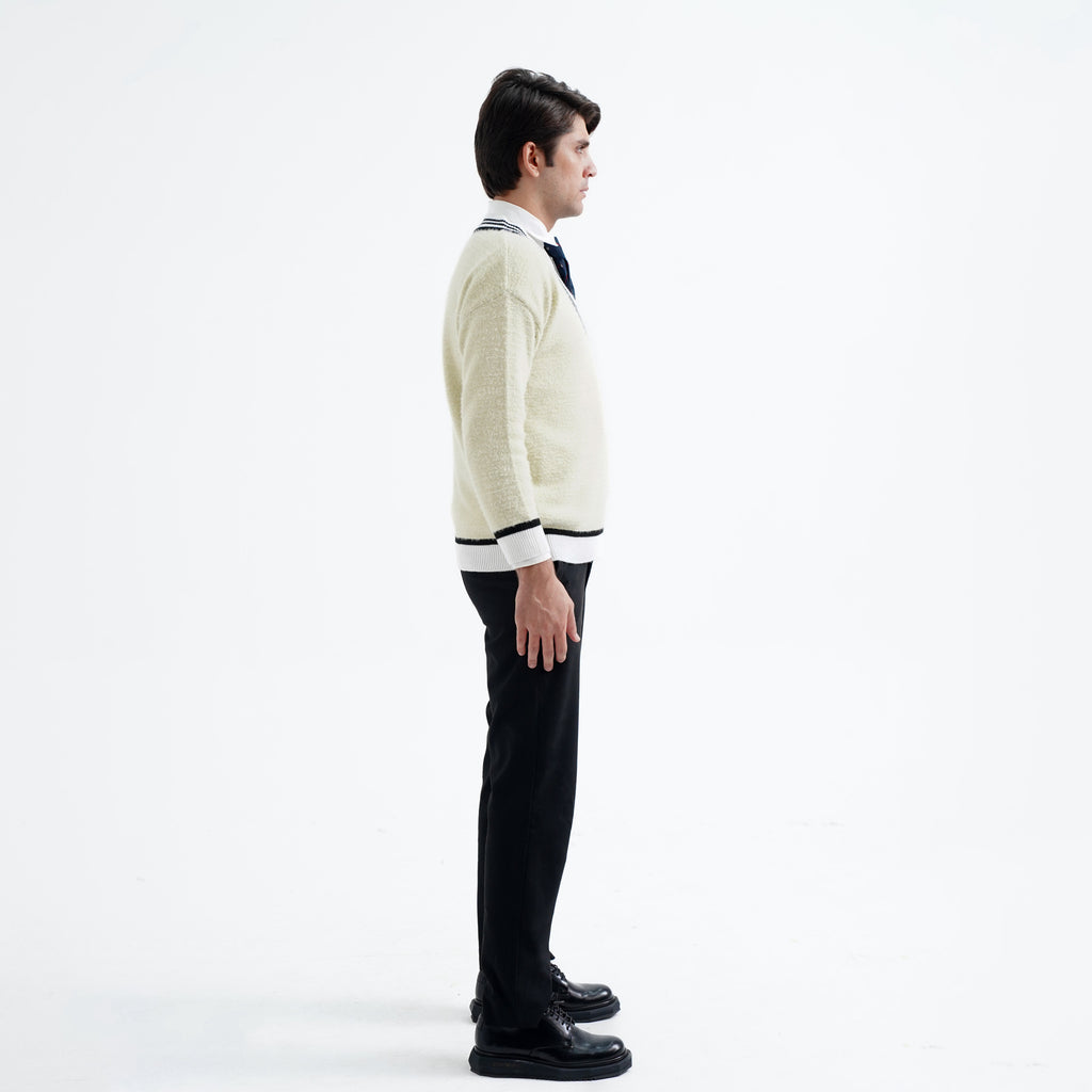 Signature V-neck Sweater