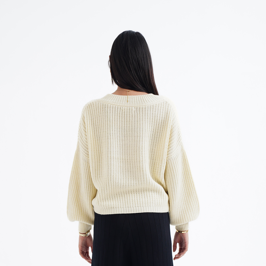 Ivory V-neck Jumper